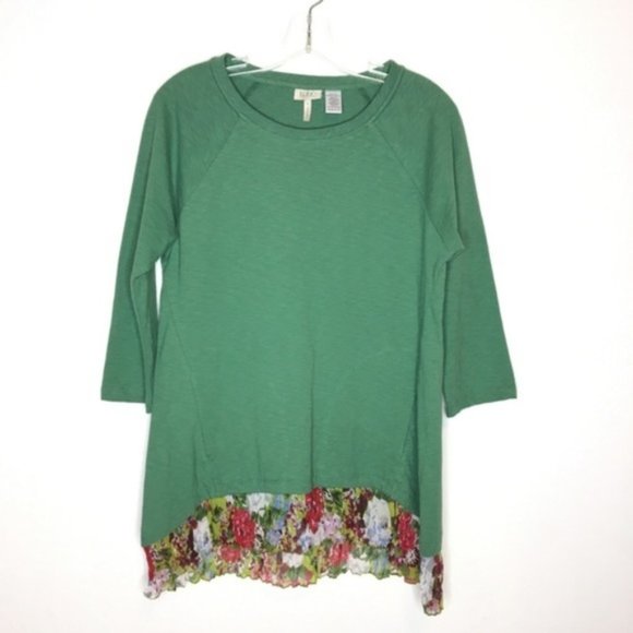 LOGO by Lori Goldstein Tops - LOGO by Lori Goldstein SM Green Pocket Tunic 040